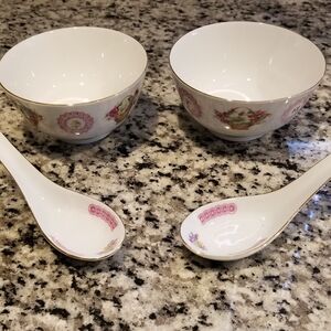 Vintage Chinese Porcelain Rice/Soup/Noodle Bowl and Spoon Set